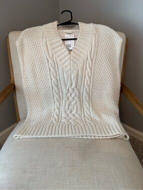 H&M Cream Cable Knit V-Neck Sweater Vest - NWT